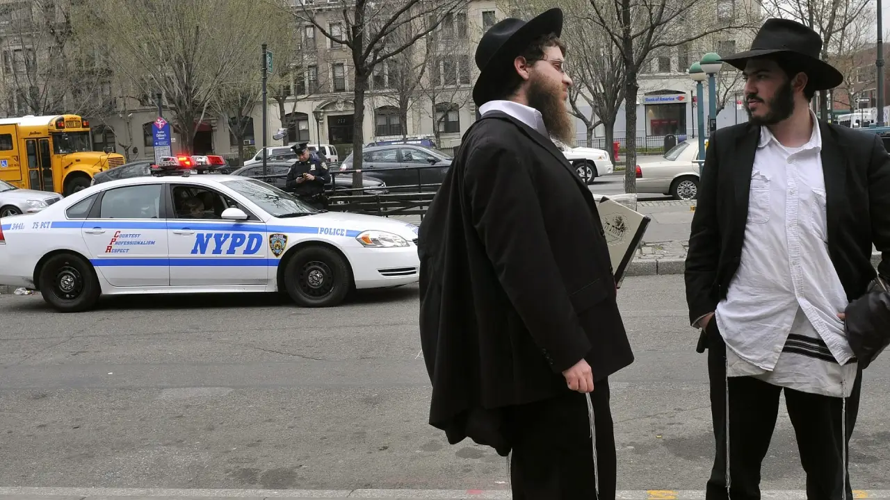Poll: Staggering Number of Americans Believe Businesses Can Bar Jews
